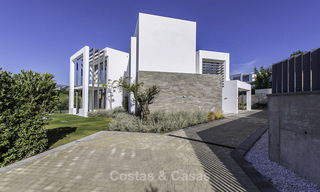 Oogstrelende moderne designer villa met zeezicht te koop, eerstelijn golf en instapklaar, Oost- Marbella 11842 