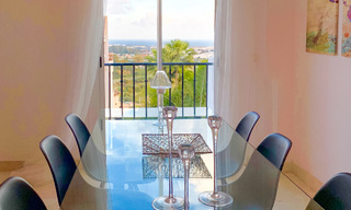 Halfvrijstaande woning én een penthouse te koop met zeezicht in Marbella - Benahavis 29308 