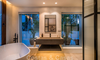 Prachtige nieuwe moderne luxe villa te koop aan het strand te Los Monteros, Oost Marbella 26648 