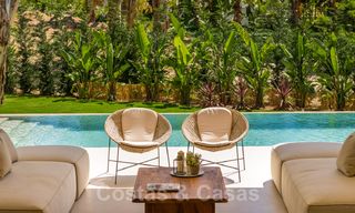 Prachtige nieuwe moderne luxe villa te koop aan het strand te Los Monteros, Oost Marbella 26667 