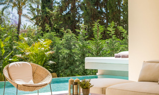 Prachtige nieuwe moderne luxe villa te koop aan het strand te Los Monteros, Oost Marbella 26686 