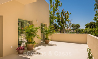 Prachtige nieuwe moderne luxe villa te koop aan het strand te Los Monteros, Oost Marbella 26688 