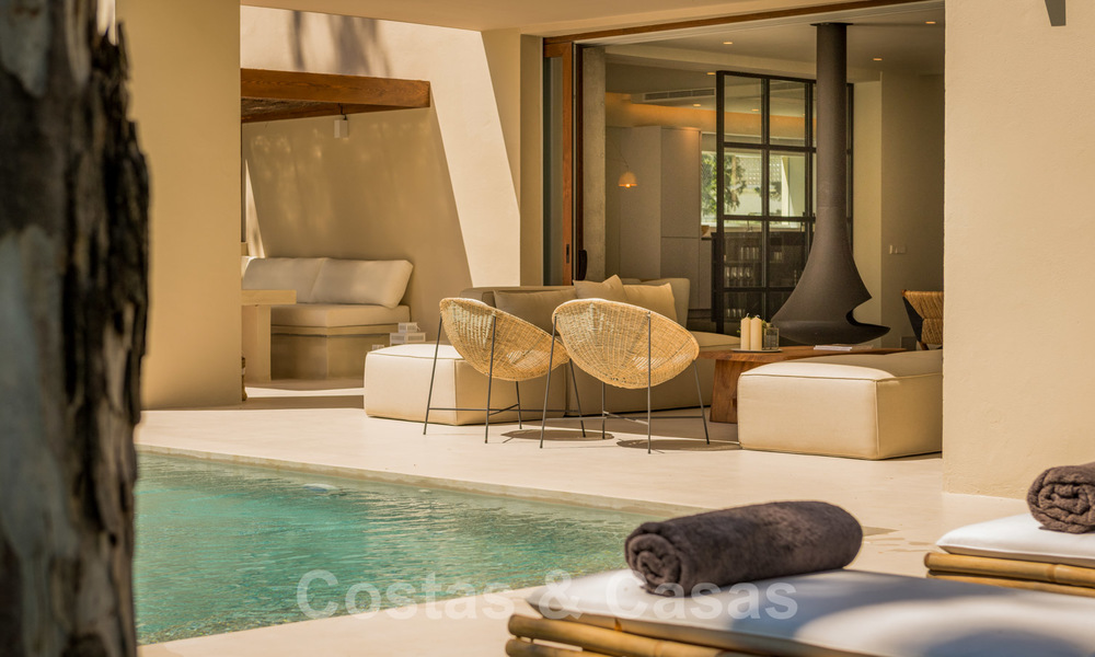 Prachtige nieuwe moderne luxe villa te koop aan het strand te Los Monteros, Oost Marbella 26690