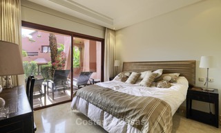 Ruim, aantrekkelijk appartement te koop in een exclusief strandcomplex, tussen Marbella en Estepona 11770 