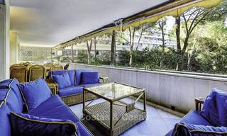 Luxe tweedelijns strandappartement te koop in een exclusief complex in het centrum van Marbella 11872 
