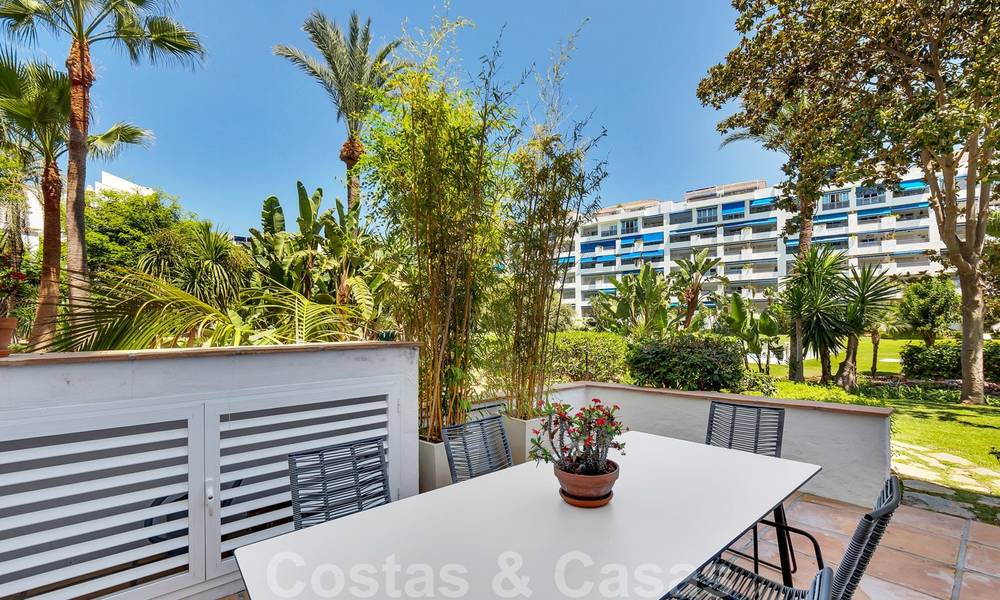 Volledig gerenoveerde luxeappartementen te koop, instapklaar, in het centrum van Puerto Banus, Marbella 28162