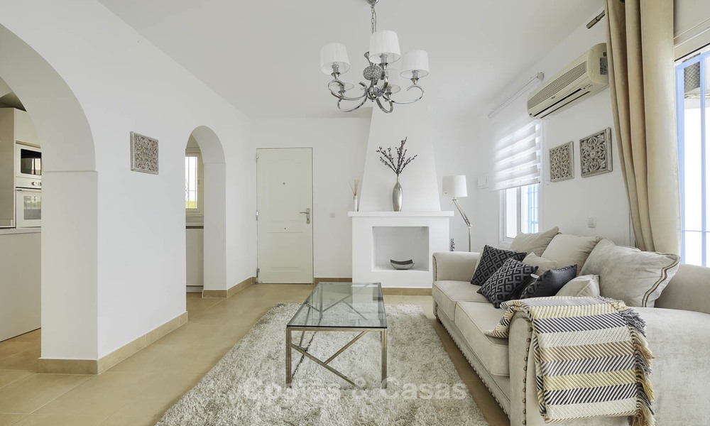 Gezellig gerenoveerd huis te koop in een eerstelijn strandurbanisatie op de New Golden Mile, Estepona - Marbella 11992