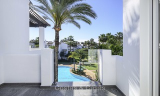 Modern, volledig gerenoveerd appartement in een strandcomplex te koop op de New Golden Mile tussen Marbella en Estepona 12234 
