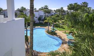 Modern, volledig gerenoveerd appartement in een strandcomplex te koop op de New Golden Mile tussen Marbella en Estepona 12235 