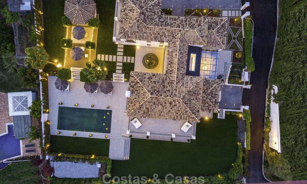Indrukwekkende en unieke eigentijdse luxe villa met spectaculair zeezicht te koop in Sierra Blanca, Golden Mile, Marbella 12585