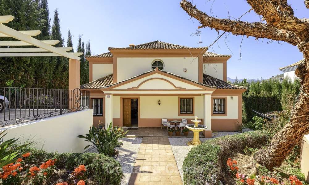 Gezellige villa in rustieke stijl met zee- en bergzicht te koop, Benahavis, Marbella 12642
