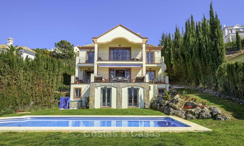 Gezellige villa in rustieke stijl met zee- en bergzicht te koop, Benahavis, Marbella 12647