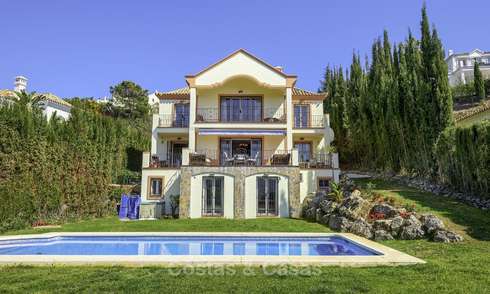 Gezellige villa in rustieke stijl met zee- en bergzicht te koop, Benahavis, Marbella 12647