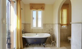Gezellige villa in rustieke stijl met zee- en bergzicht te koop, Benahavis, Marbella 12664 