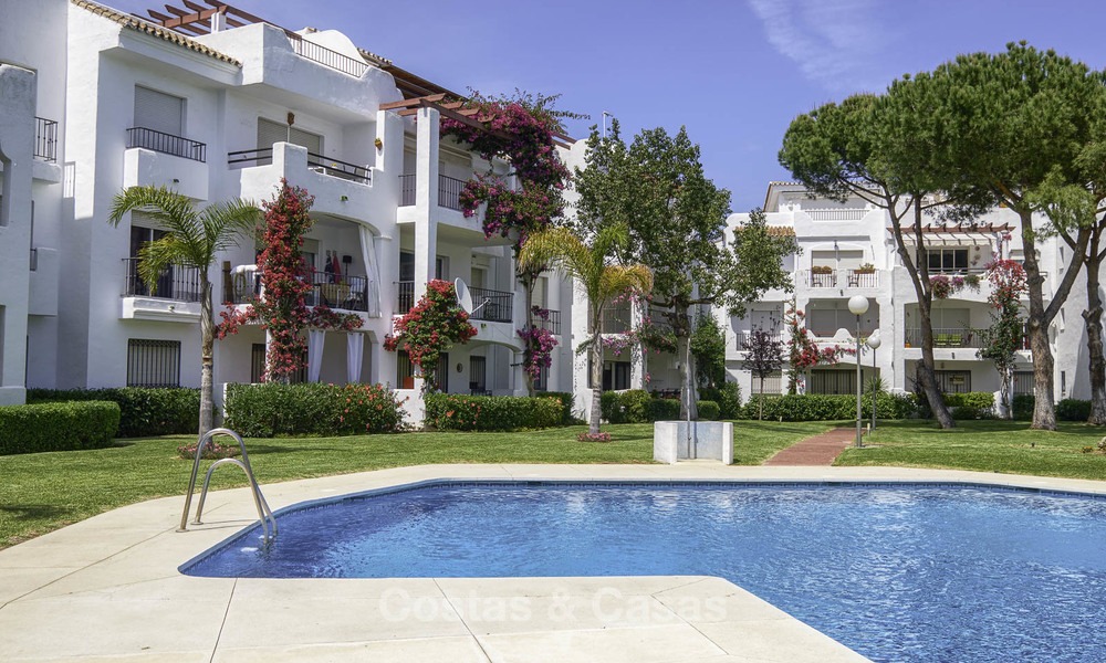 Volledig gerenoveerd penthouse appartement aan het strand te koop op de New Golden Mile, tussen Estepona en Marbella 12813