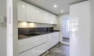 Volledig gerenoveerd penthouse appartement aan het strand te koop op de New Golden Mile, tussen Estepona en Marbella 12815 