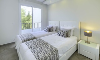 Volledig gerenoveerd penthouse appartement aan het strand te koop op de New Golden Mile, tussen Estepona en Marbella 12831 
