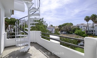 Volledig gerenoveerd penthouse appartement aan het strand te koop op de New Golden Mile, tussen Estepona en Marbella 12833 