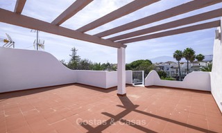 Volledig gerenoveerd penthouse appartement aan het strand te koop op de New Golden Mile, tussen Estepona en Marbella 12835 