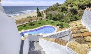 Volledig gerenoveerd penthouse appartement te koop, direct aan het strand en met prachtig zeezicht, Mijas Costa 12899 