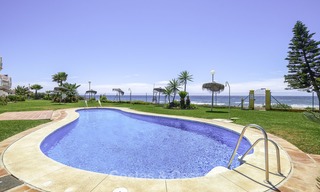 Volledig gerenoveerd penthouse appartement te koop, direct aan het strand en met prachtig zeezicht, Mijas Costa 12910 