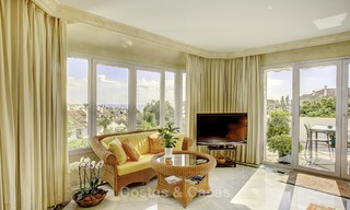Ruim appartement met panoramisch zeezicht te koop, in een prestigieus complex aan de Golden Mile, Marbella 13158 