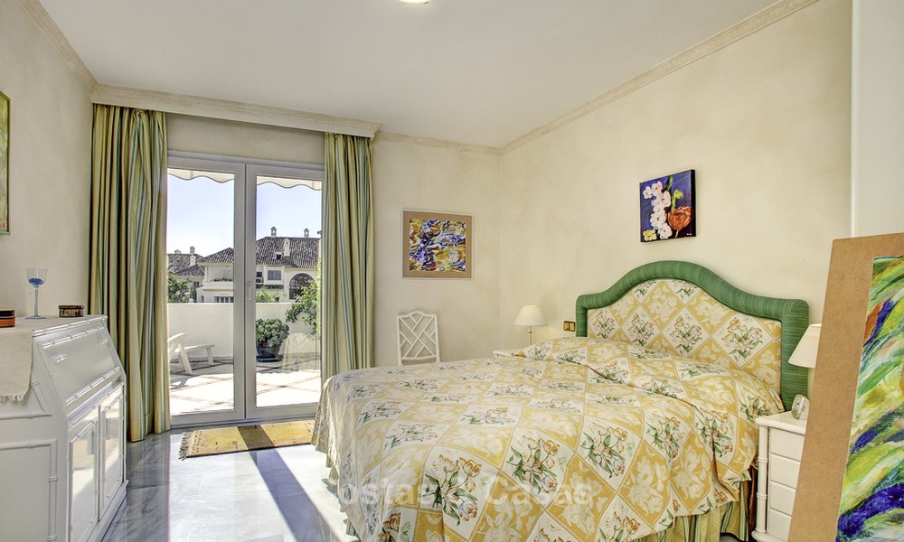 Ruim appartement met panoramisch zeezicht te koop, in een prestigieus complex aan de Golden Mile, Marbella 13165