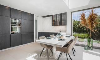 Nieuwe moderne vrijstaande luxe villa's te koop op de New Golden Mile, tussen Marbella en Estepona. Instapklaar. 43069 
