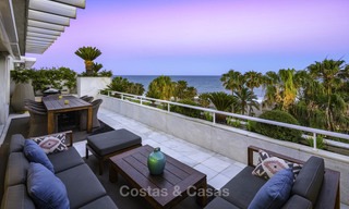 Zeer luxueus 4 slaapkamer penthouse appartement te koop in een exclusief complex aan het strand, Puerto Banus, Marbella 13651 