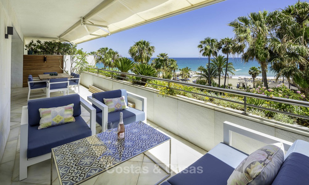 Zeer luxueus 4 slaapkamer penthouse appartement te koop in een exclusief complex aan het strand, Puerto Banus, Marbella 13661