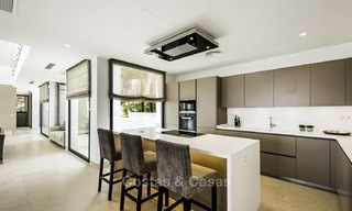 Gloednieuwe moderne designer villa met prachtig zeezicht te koop, instapklaar, Benahavis - Marbella 13690 