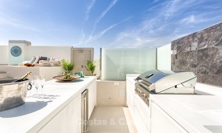 Appartementen en Penthouses te koop in een luxe strandcomplex op de New Golden Mile, tussen Marbella en Estepona 13796 