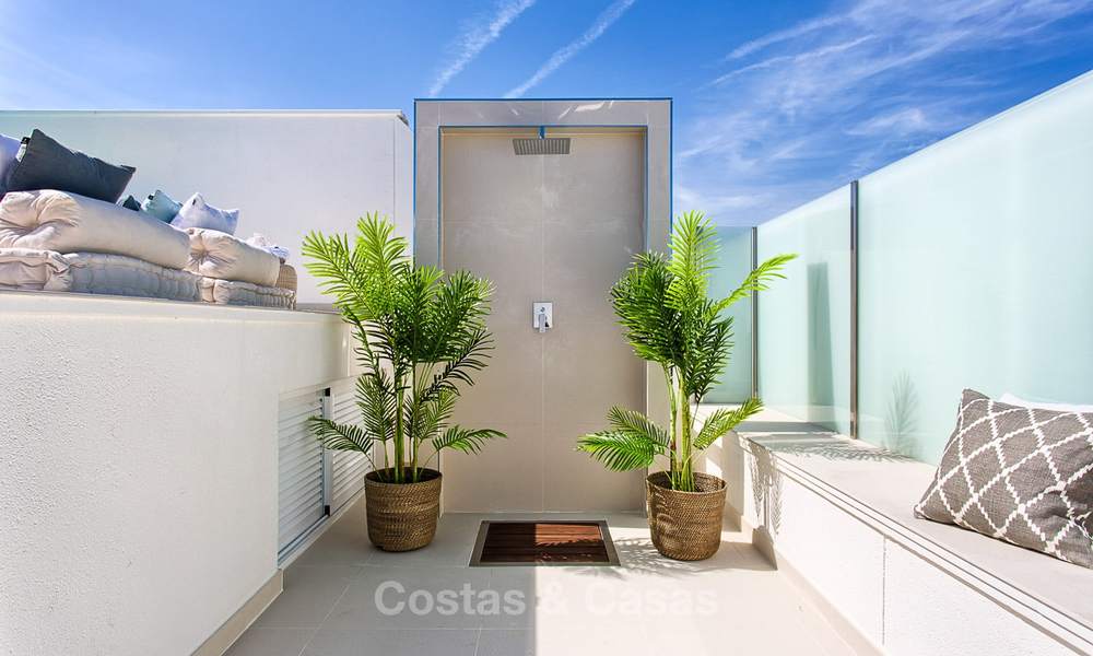Appartementen en Penthouses te koop in een luxe strandcomplex op de New Golden Mile, tussen Marbella en Estepona 13793
