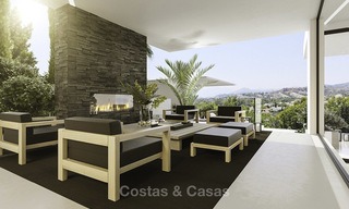 Mooi perceel bouwgrond met goedgekeurde vergunning te koop, direct aan de golfbaan, Nueva Andalucia, Marbella 13825 