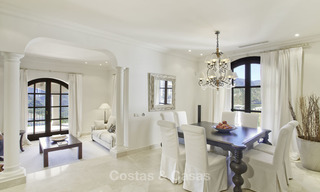 Fraaie gerenoveerde luxe villa in rustieke stijl te koop binnen het exclusieve La Zagaleta Golfresort, Benahavis - Marbella 23264 