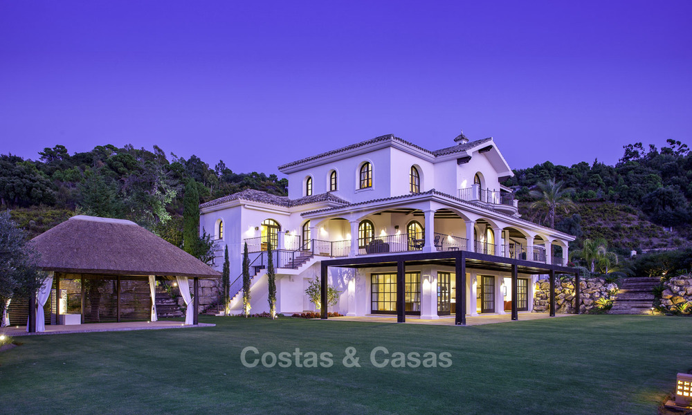 Fraaie gerenoveerde luxe villa in rustieke stijl te koop binnen het exclusieve La Zagaleta Golfresort, Benahavis - Marbella 23279