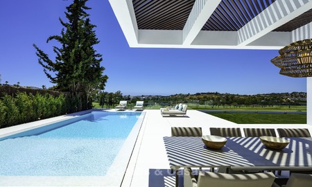 Prachtige volledig gerenoveerde luxe villa te koop, direct aan de golfbaan, Nueva Andalucia, Marbella 14259