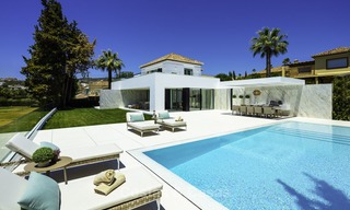 Prachtige volledig gerenoveerde luxe villa te koop, direct aan de golfbaan, Nueva Andalucia, Marbella 14260 