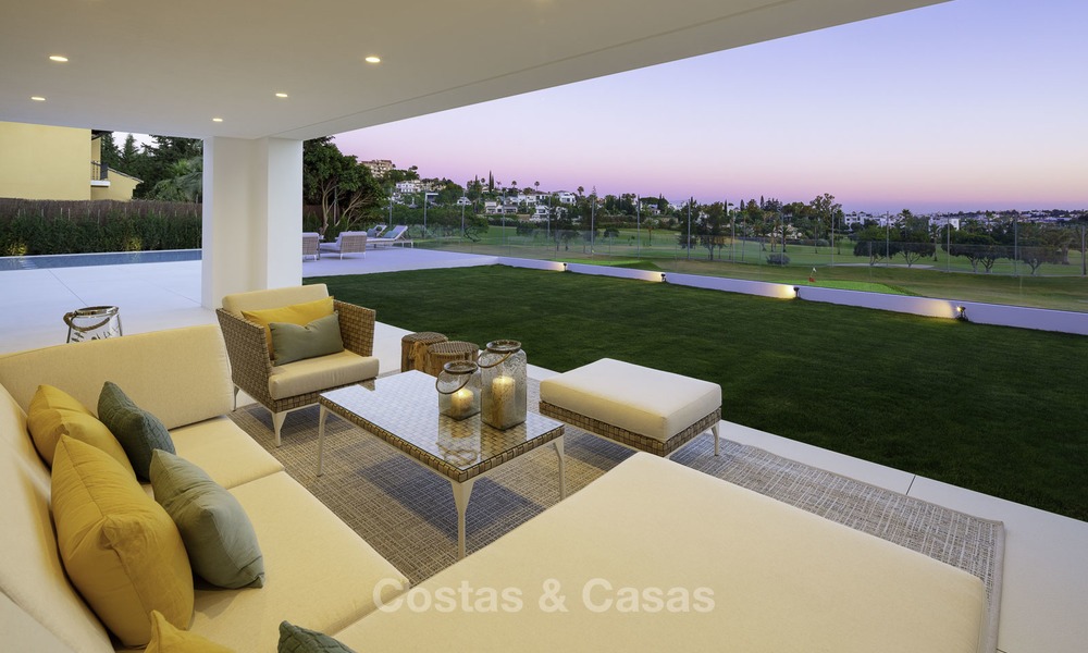 Prachtige volledig gerenoveerde luxe villa te koop, direct aan de golfbaan, Nueva Andalucia, Marbella 14264