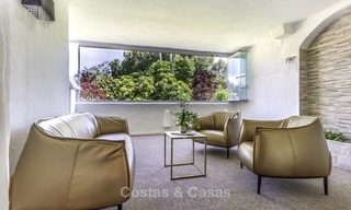 Gigantisch, zeer stijlvol 4-slaapkamer penthouse appartement te koop, in een prestigieus strandcomplex in Marbella - Estepona 14324 