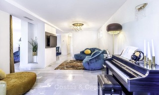 Gigantisch, zeer stijlvol 4-slaapkamer penthouse appartement te koop, in een prestigieus strandcomplex in Marbella - Estepona 14332 