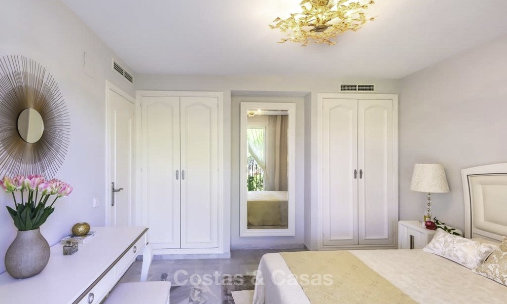 Gigantisch, zeer stijlvol 4-slaapkamer penthouse appartement te koop, in een prestigieus strandcomplex in Marbella - Estepona 14335