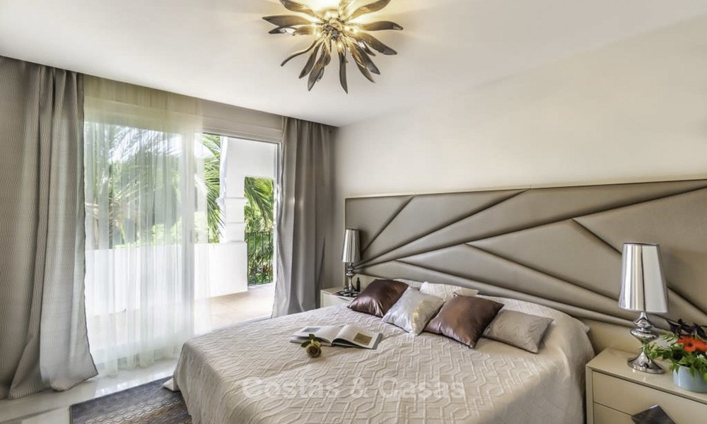 Gigantisch, zeer stijlvol 4-slaapkamer penthouse appartement te koop, in een prestigieus strandcomplex in Marbella - Estepona 14345