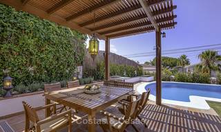 Charmante, zeer ruime villa in Mediterrane stijl te koop, op loopafstand van het strand, Oost Marbella 14489 