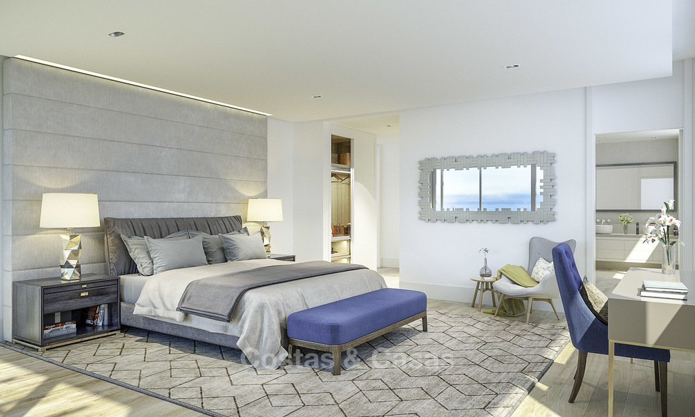 Nieuwe moderne luxe villa's met prachtig zeezicht te koop, direct aan de golfbaan in Oost Marbella. Instapklaar. 17405