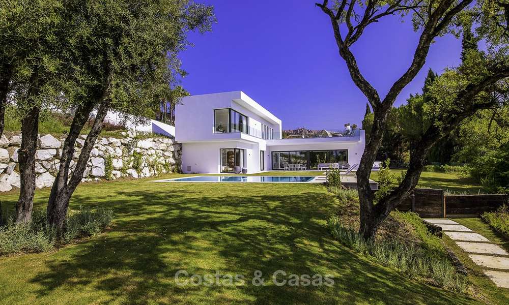 Gloednieuwe moderne villa te koop, instapklaar, dichtbij San Pedro centrum, in Benahavis - Marbella 14641