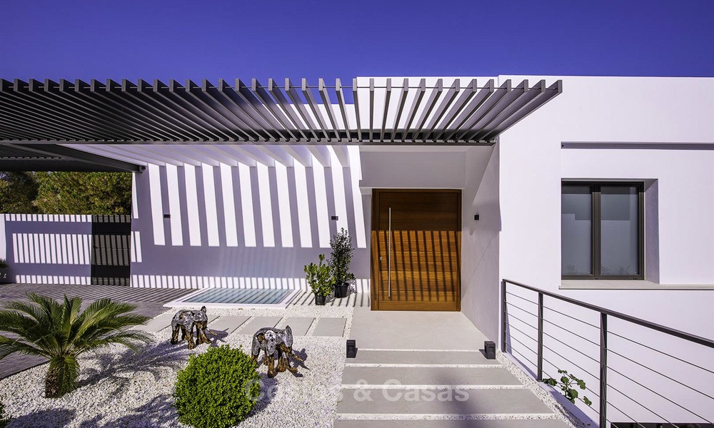 Gloednieuwe moderne villa te koop, instapklaar, dichtbij San Pedro centrum, in Benahavis - Marbella 14646