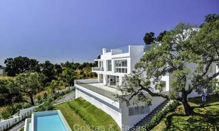 Spectaculaire, moderne nieuwbouw villa met adembenemend zee-, berg- en valleizicht te koop, instapklaar, Oost-Marbella 14760 