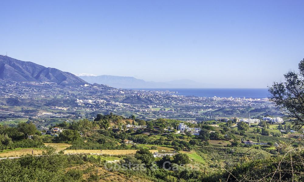 Prachtige modern-Andalusische villa met spectaculair panoramisch zeezicht te koop in Oost-Marbella 14792