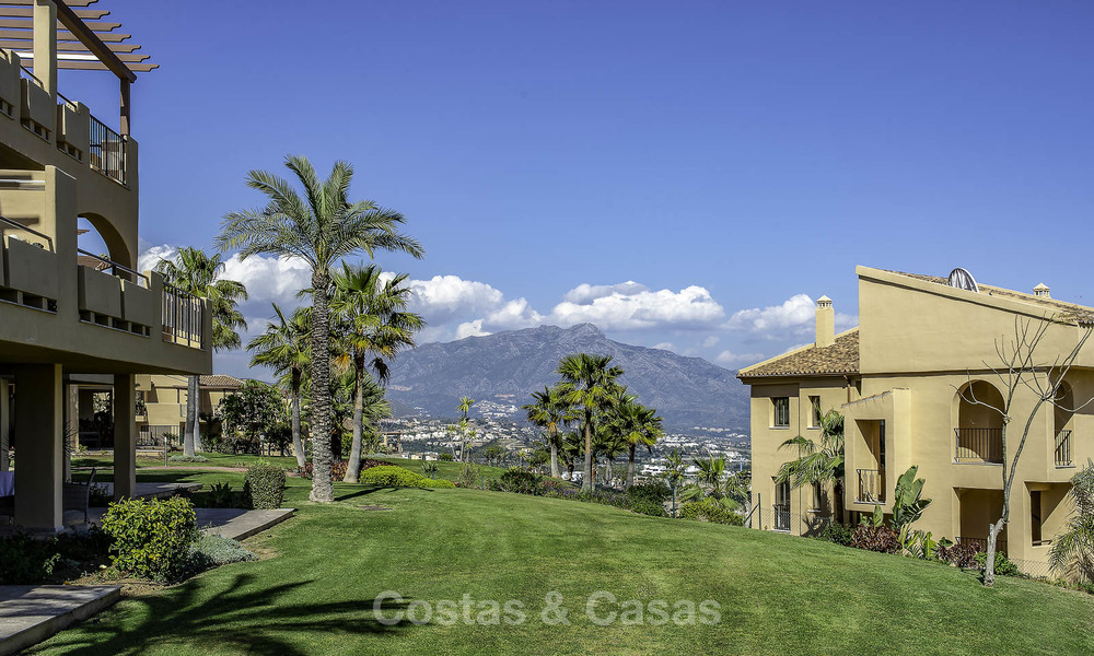 Te koop: instapklare, charmante luxe appartementen in Andalusische stijl, met adembenemend zeezicht, Benahavis - Marbella 14840
